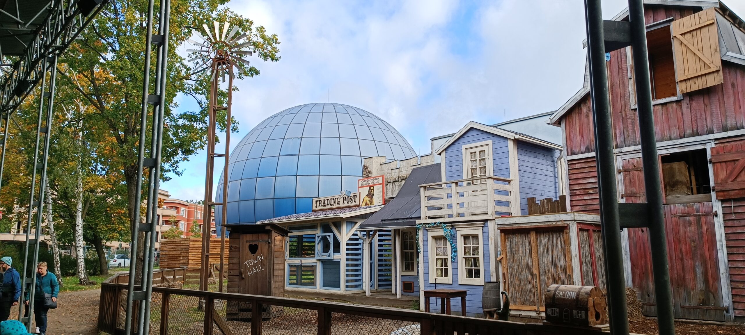 Studio Babelsberg – nicht Hollywood, doch aber Europas größtes Filmstudio mit einer Geschichte. Und der Filmpark ist noch was andere?